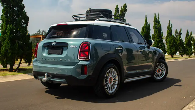 MINI COUNTRYMAN (OVERLAND)